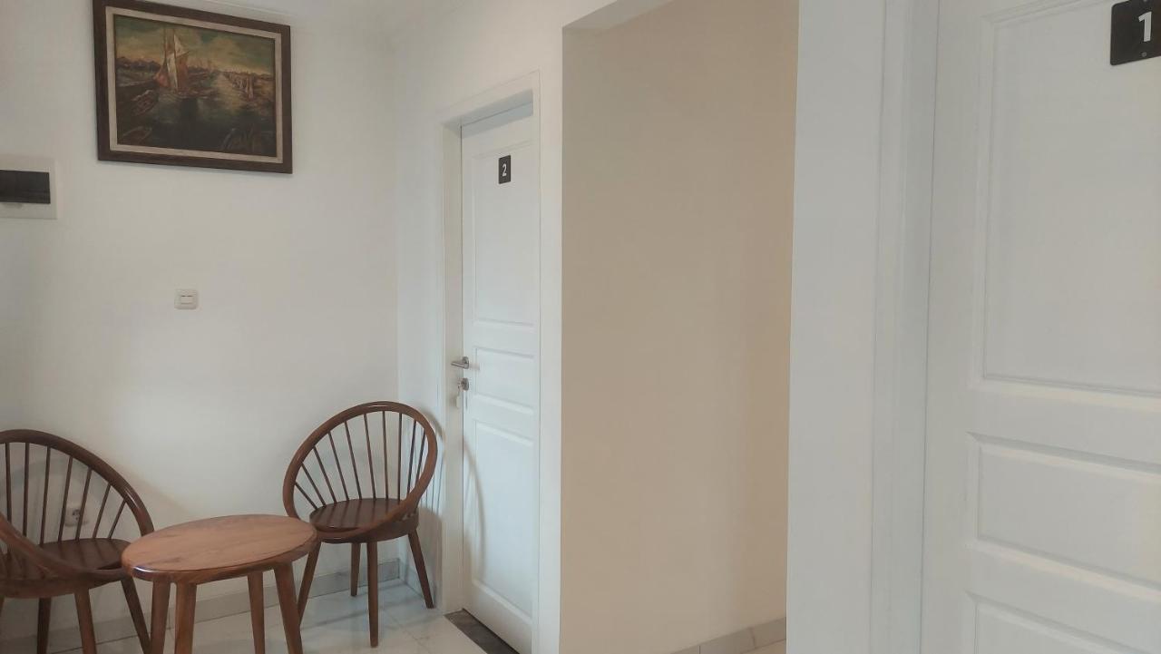 Hotel Wisma Mangurna Dolok Sanggul Exterior photo