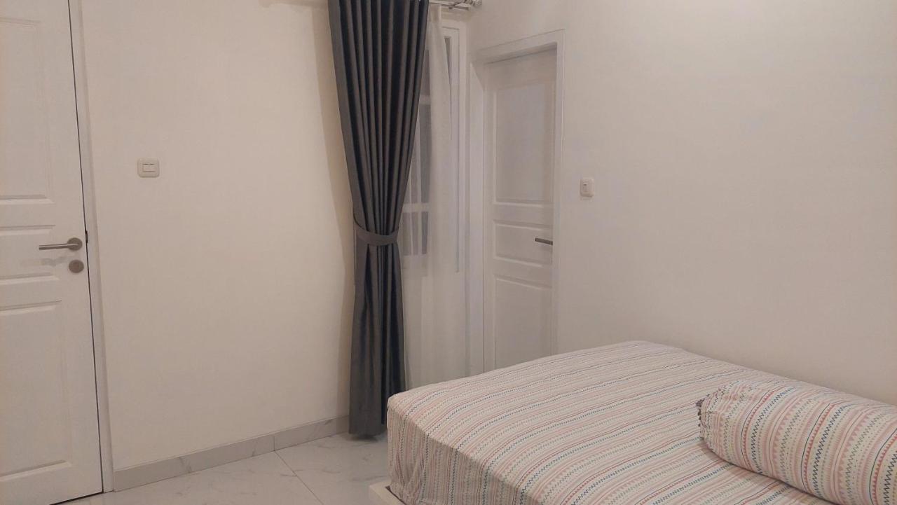 Hotel Wisma Mangurna Dolok Sanggul Exterior photo